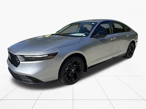 New 2025 Honda Accord SE image 3