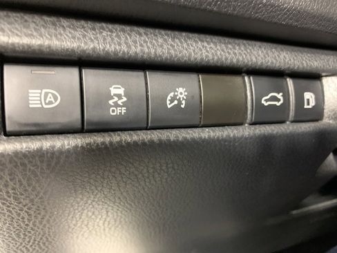 Used 2025 Toyota Camry LE image 19