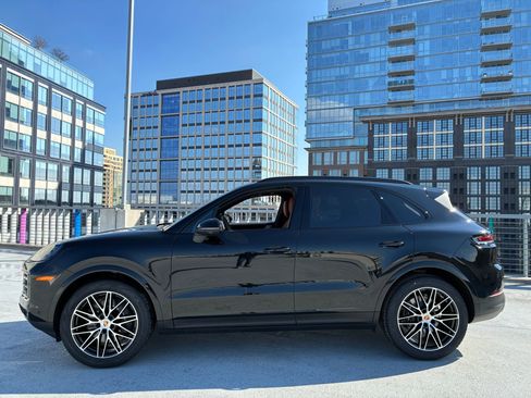 New 2026 Porsche Cayenne AWD/4WD image 2