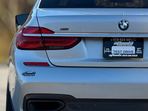 Used 2019 BMW 750i xDrive w/ Executive Package image 15