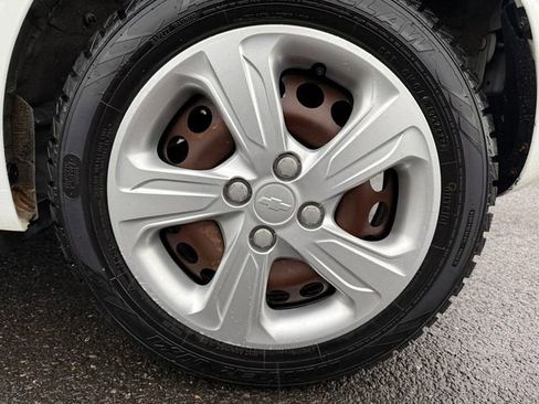 Used 2022 Chevrolet Spark LS image 10