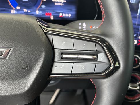 Used 2024 Chevrolet Blazer EV RS RWD image 12
