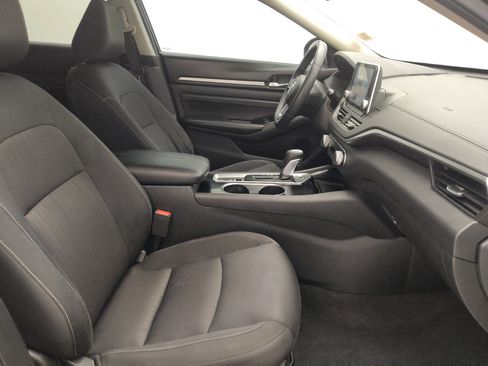 Used 2021 Nissan Altima 2.5 SV w/ SV Premium Package FWD image 21