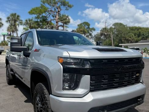 Used 2023 Chevrolet Silverado 3500 W/T AWD/4WD image 3