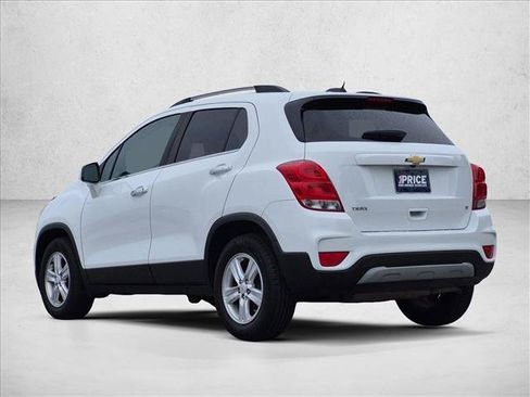 Used 2017 Chevrolet Trax LT w/ LT Convenience Package FWD image 14