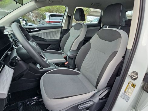 Certified 2022 Volkswagen Taos S image 14