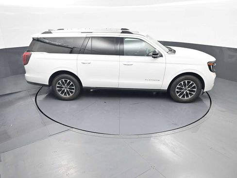 Used 2025 Ford Expedition Max Platinum image 35