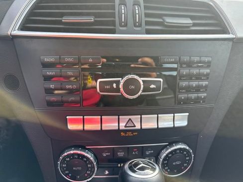 Used 2014 Mercedes-Benz C 250 Sedan image 33