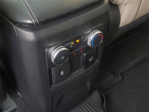 Certified 2022 Ford Explorer Limited w/ Limited Technology Package image 29