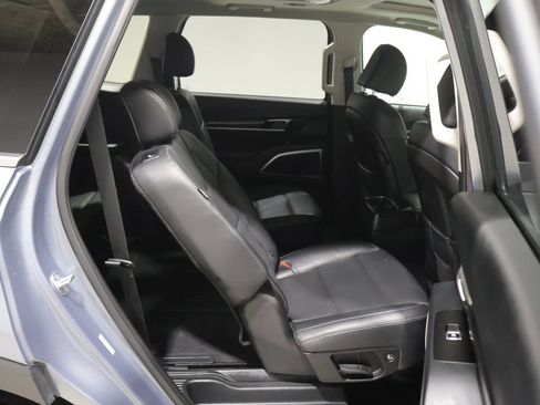 Used 2025 Kia Telluride S AWD/4WD image 20