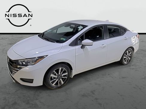 Used 2025 Nissan Versa SV w/ Trunk Package image 1