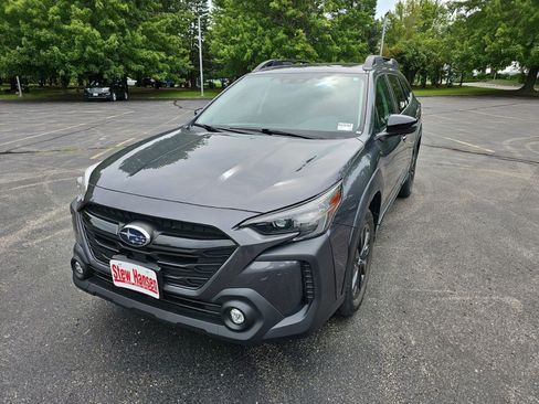 Used 2024 Subaru Outback Onyx Edition AWD/4WD image 2