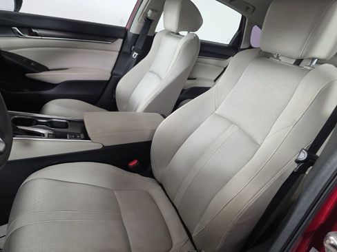 Used 2018 Honda Accord EX image 15