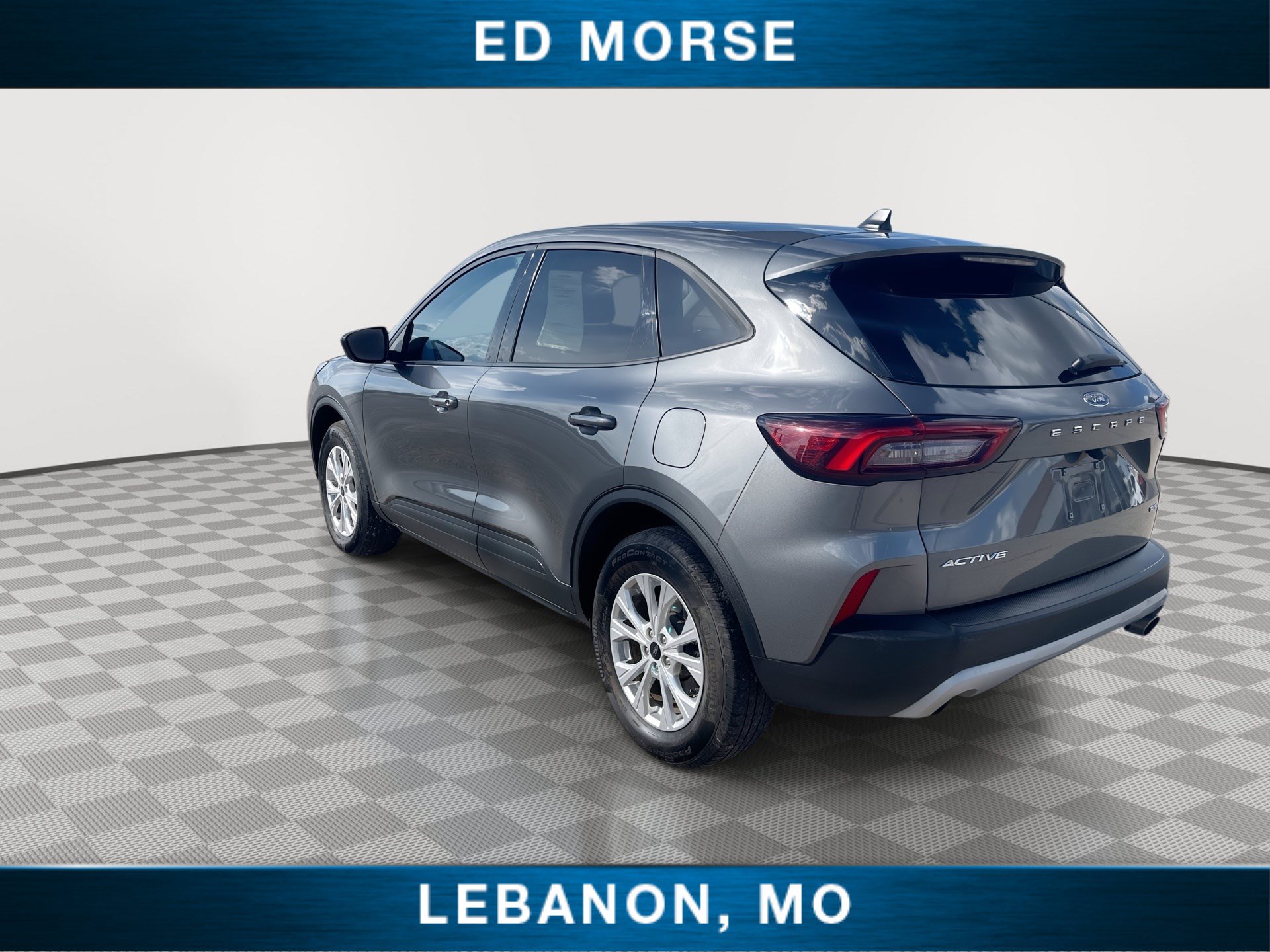 Used 2025 Ford Escape Active AWD/4WD image 6