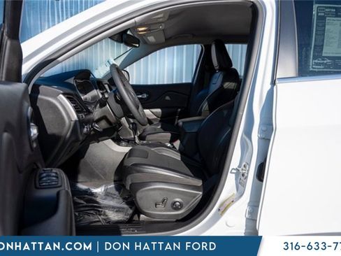 Used 2022 Jeep Cherokee Latitude Lux image 5