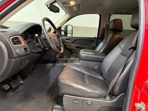 Used 2010 Chevrolet Silverado 2500 LTZ w/ Convenience Package image 13