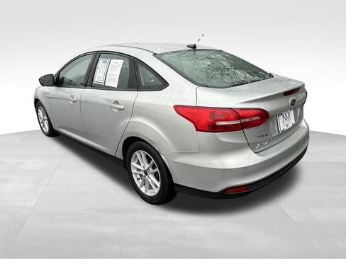 Used 2018 Ford Focus SE image 5