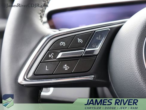 Used 2025 Buick Enclave Preferred image 27