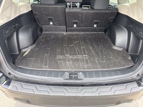 Used 2020 Subaru Forester Premium AWD/4WD image 6