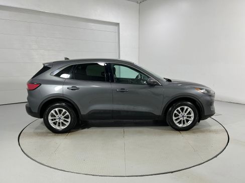 Used 2021 Ford Escape SE w/ Convenience Package image 34