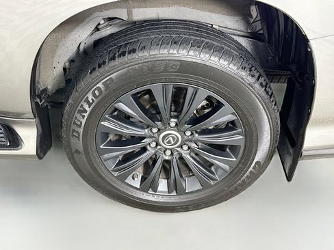 Used 2023 Lexus GX 460 Luxury w/ Sport Design Package AWD/4WD image 25
