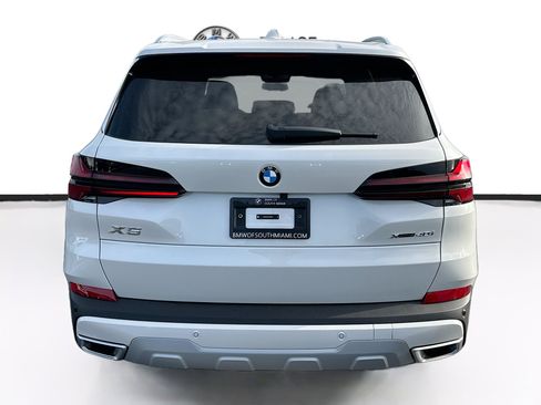 New 2026 BMW X5 xDrive40i w/ Climate Comfort Package AWD/4WD image 5