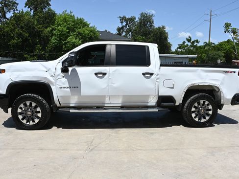 Used 2024 Chevrolet Silverado 2500 Custom w/ Custom Value Package AWD/4WD image 8