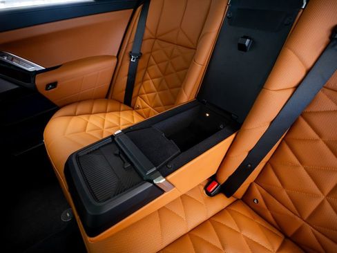 Used 2023 BMW 740i RWD image 48