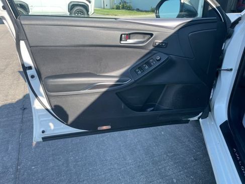 Certified 2022 Toyota Avalon Touring w/ Advanced Safety Package FWD image 11