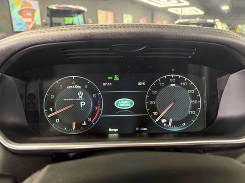 Used 2015 Land Rover Range Rover Supercharged AWD/4WD image 11