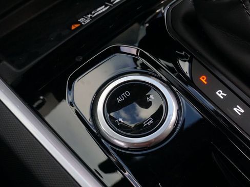 New 2026 Chevrolet Colorado LT image 15