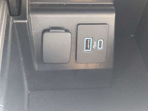 Used 2023 Ford Explorer XLT w/ Equipment Group 202A AWD/4WD image 25