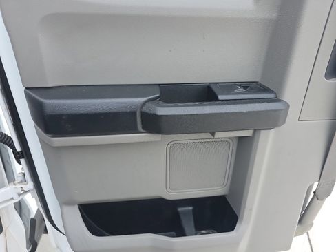 Used 2019 Ford F250 XL w/ Power Equipment Group image 15