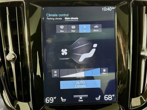 Used 2019 Volvo S60 T6 R-Design image 17