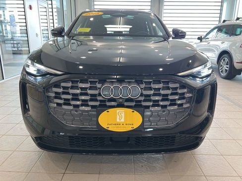 Used 2025 Audi Q5 Premium AWD/4WD image 2