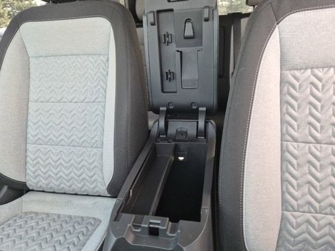 Used 2024 Chevrolet Equinox LS w/ LS Convenience Package image 24