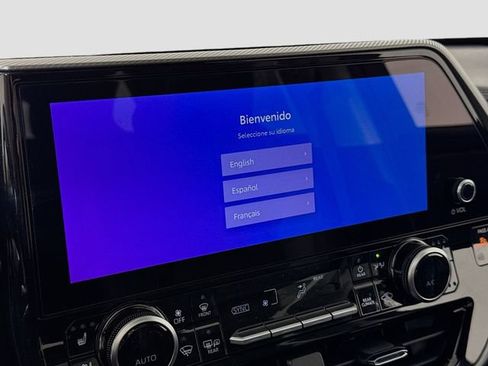 New 2026 Toyota Highlander Platinum image 22