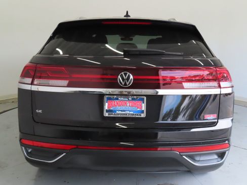 New 2026 Volkswagen Atlas Cross Sport SE image 5
