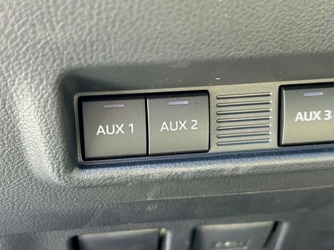 Used 2025 Lexus GX 550 image 27