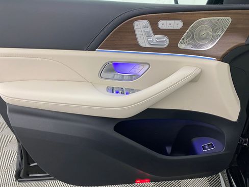 New 2026 Mercedes-Benz GLE 53 AMG 4MATIC image 11