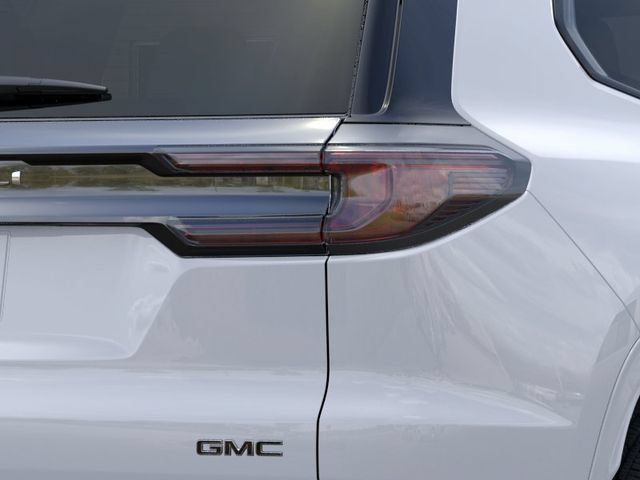 New 2026 GMC Acadia Denali Ultimate w/ LPO, Floor Liner Package AWD/4WD image 11