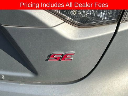 Used 2020 Toyota Corolla SE w/ SE Premium Package FWD image 7