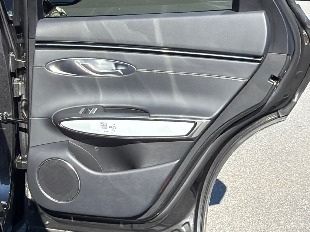 Used 2026 Genesis GV70 2.5T AWD/4WD image 18