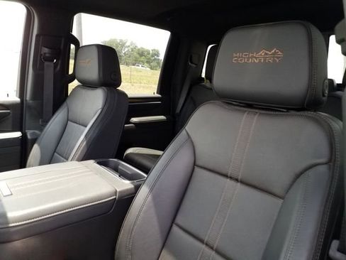 Used 2025 Chevrolet Silverado 3500 High Country w/ High Country Premium Package AWD/4WD image 13