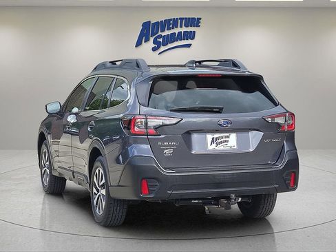 Used 2022 Subaru Outback Premium AWD/4WD image 5