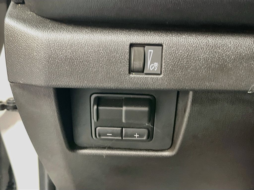 Used 2026 Chevrolet Colorado Trail Boss AWD/4WD image 10