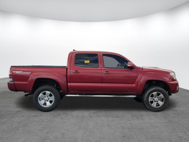 Used 2014 Toyota Tacoma PreRunner w/ TRD Sport Package RWD image 3