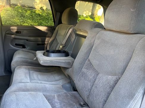 Used 2004 Chevrolet Tahoe LS image 11