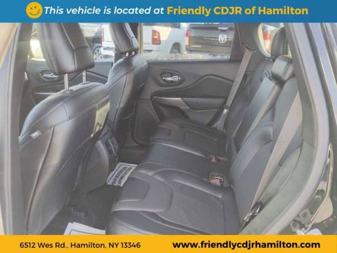 Used 2022 Jeep Cherokee Limited image 12