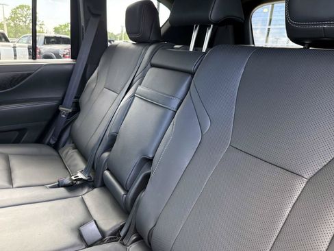 Used 2024 Lexus LX 600 4WD w/ Appearance Package image 13